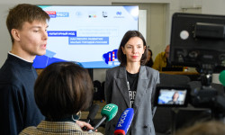 Вице-губернатор Светлана Панфилова представила меры поддержки бизнеса в рамках в рамках губернаторского плана «На Севере — жить!» на фестивале «Гастро Индастри Фест» в Никеле