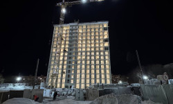 Частные застройщики завершили возведение монолитных конструкций двух домов в Мурманске и получили разрешение на строительство второй очереди в Коле