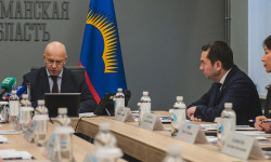 Андрей Чибис принял участие в заседании Госкомиссии по развитию Арктики под руководством вице-премьера Юрия Трутнева, прошедшем сегодня в Мурманске