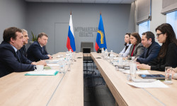 Губернатор Андрей Чибис и главный акционер «S7» Владислав Филев обсудили развитие Мурманского судоремонтного завода