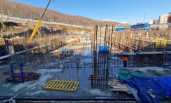 В Мурманске продолжается строительство бассейна на проспекте Кольском