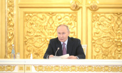 Президент России Владимир Путин поручил приоритизировать мероприятия по реализации мастер-планов в нацпроектах по предложению губернатора Мурманской области Андрея Чибиса