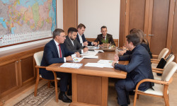 Governor Andrey Chibis and Russian Minister of Science and Higher Education Valery Falkov discussed the creation of a world-class campus in Murmansk