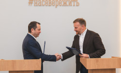 Андрей Чибис: «Последовательно наращиваем портовую мощность - порт приписки Мурманск будет присвоен ещё трем судам ледового класса»