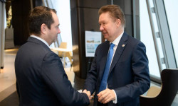 Губернатор Мурманской области Андрей Чибис и председатель правления ПАО «Газпром» Алексей Миллер обсудили ход работ по газификации региона